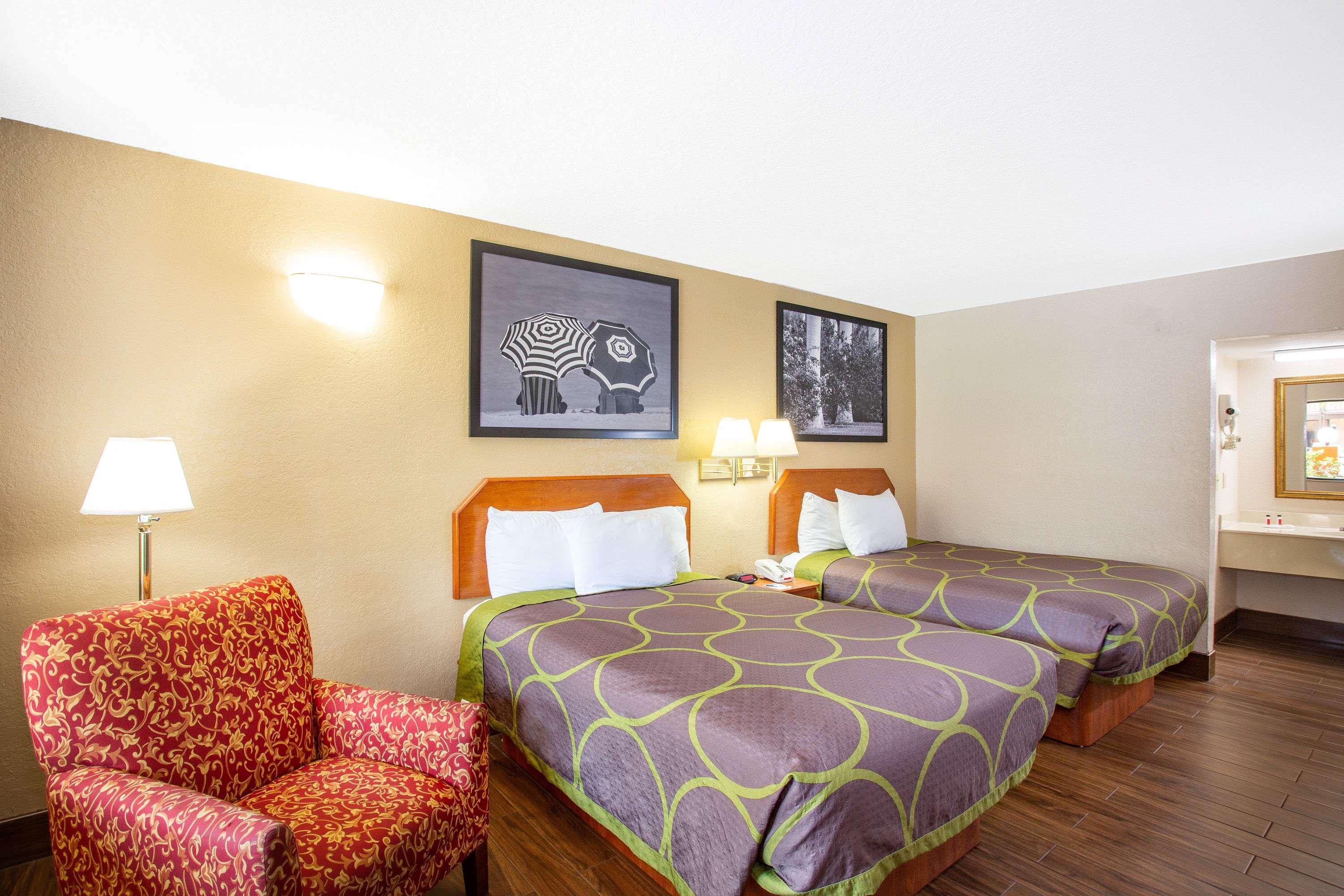 Super 8 By Wyndham North Palm Beach Eksteriør bilde
