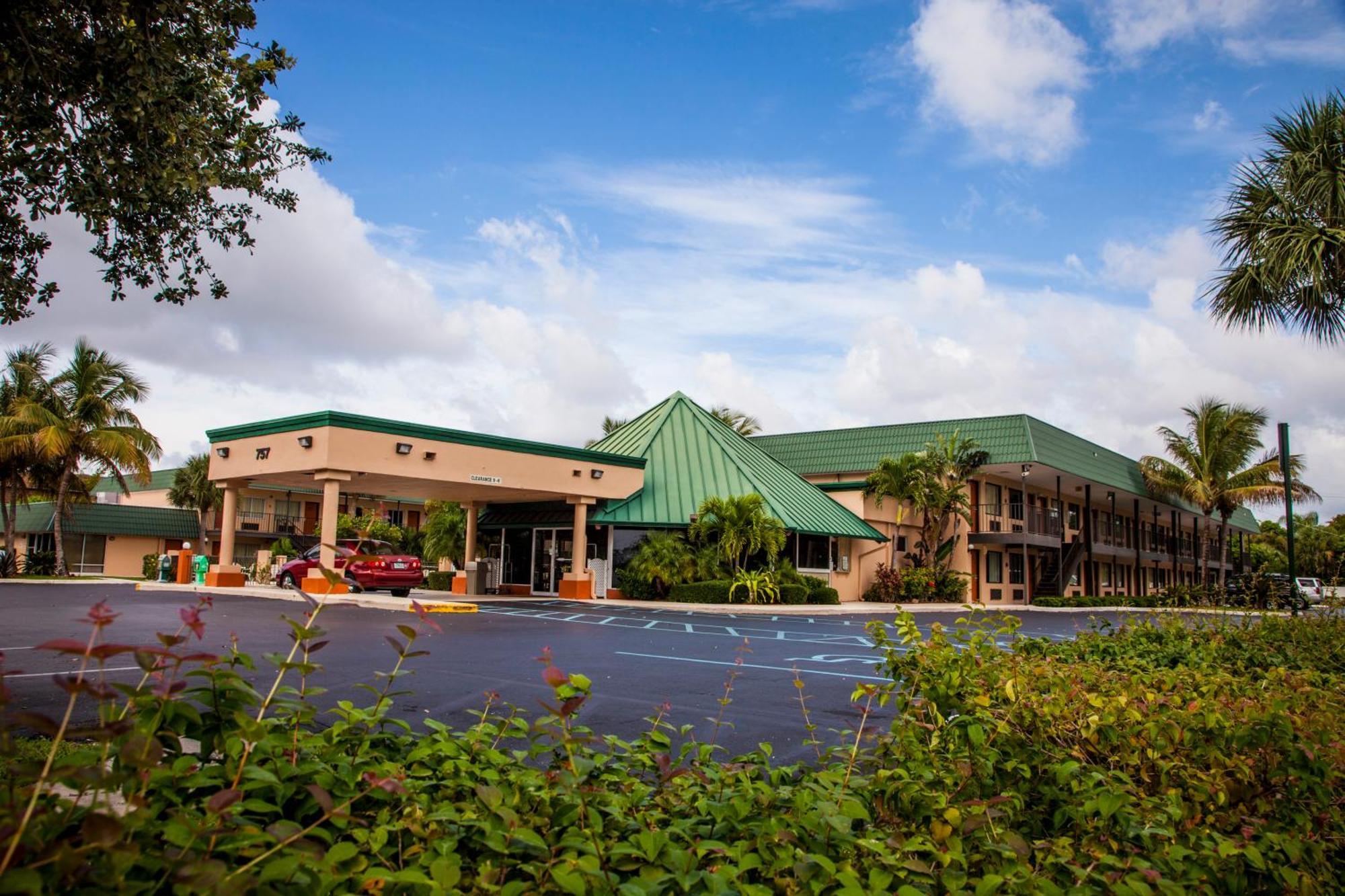 Super 8 By Wyndham North Palm Beach Eksteriør bilde